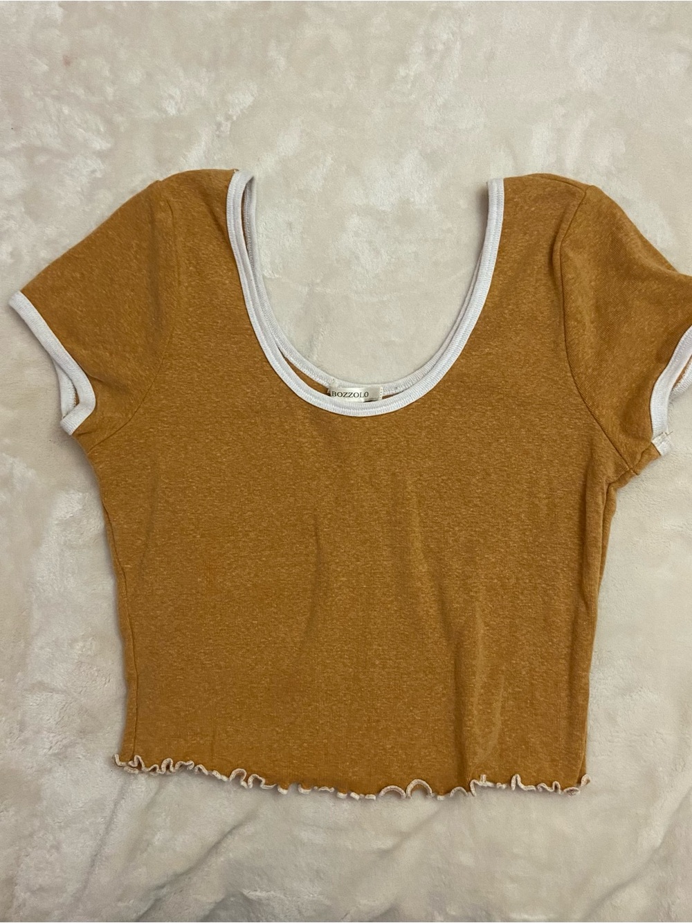Bozzolo Mustard Short Sleeve Scoop Crop Top with White Trim size L juniors